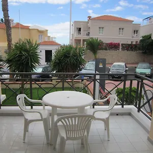 apartment-on-fanabe-beach.tenerifehoteles.net/